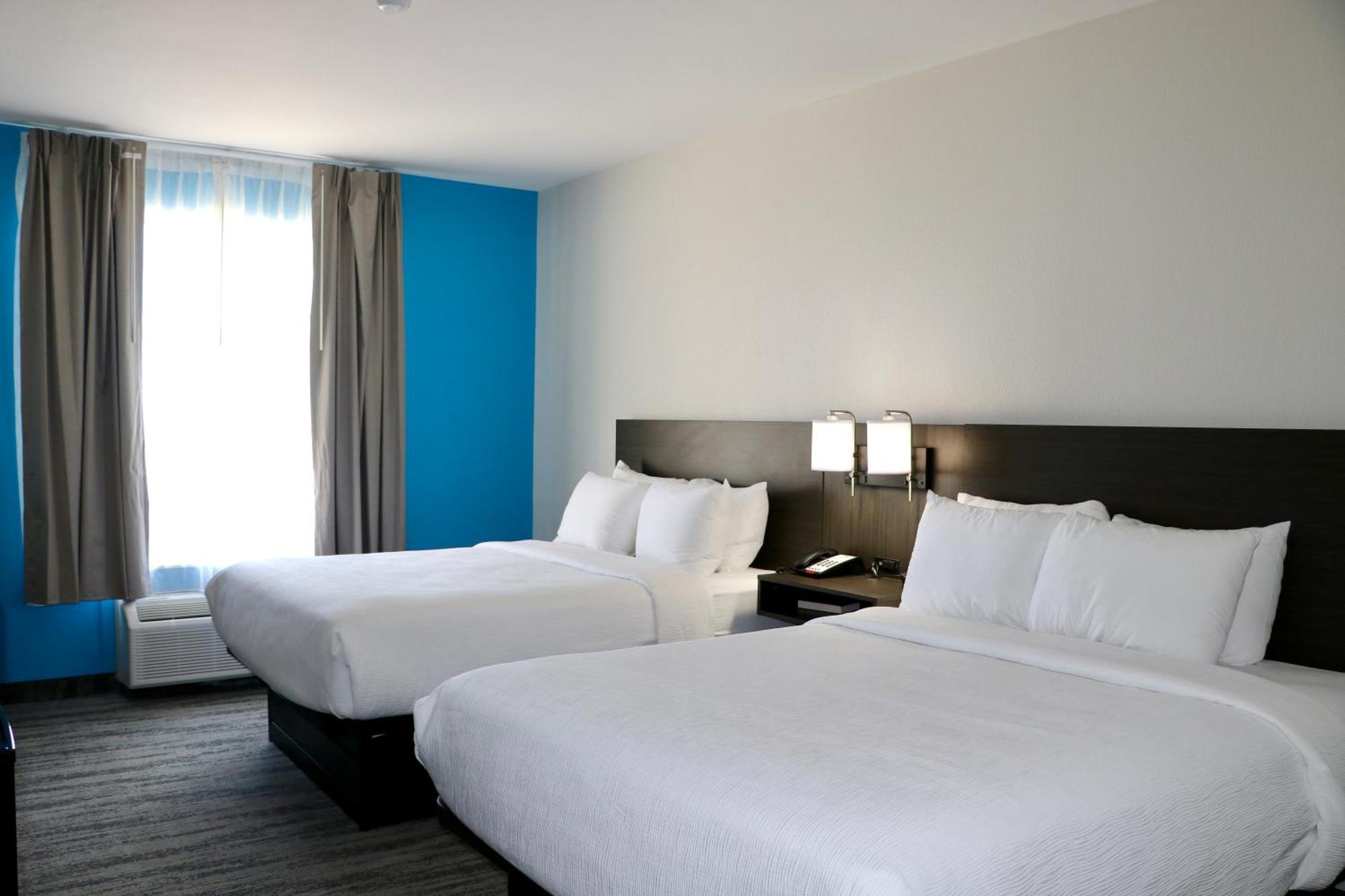 Quality Inn & Suites Буда Екстер'єр фото